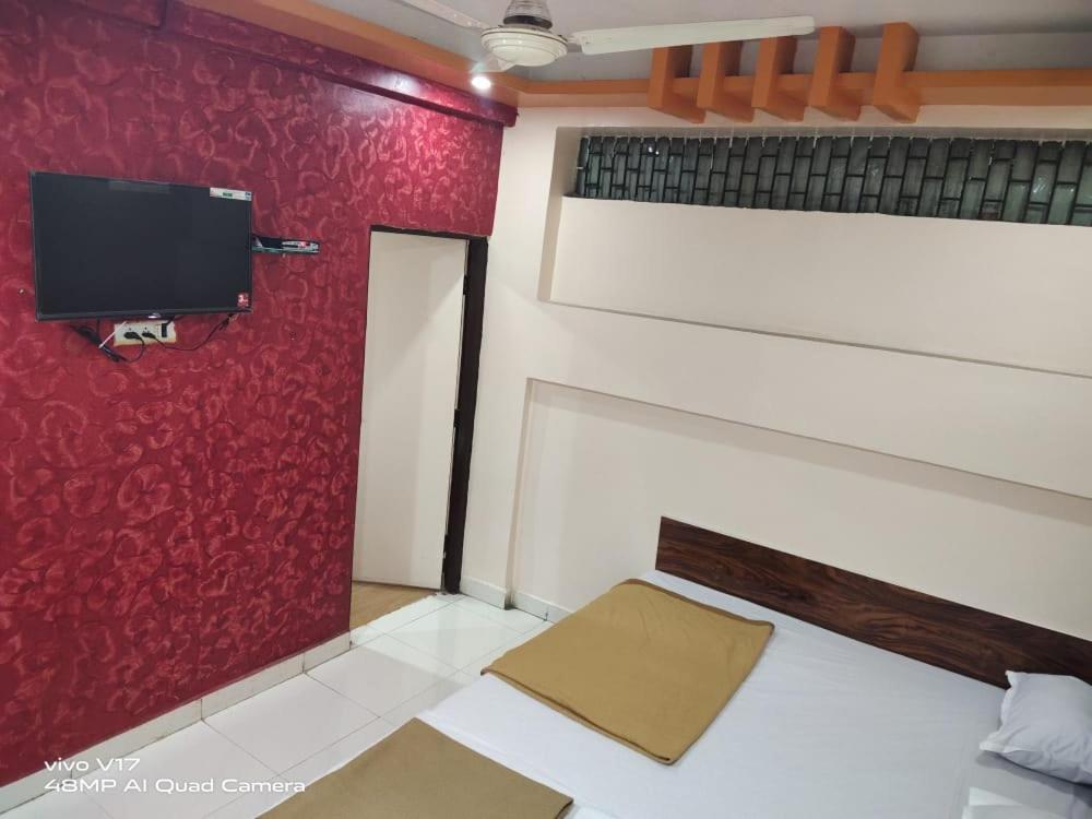 Sai Ganesh Guest House Shirdi Exteriör bild
