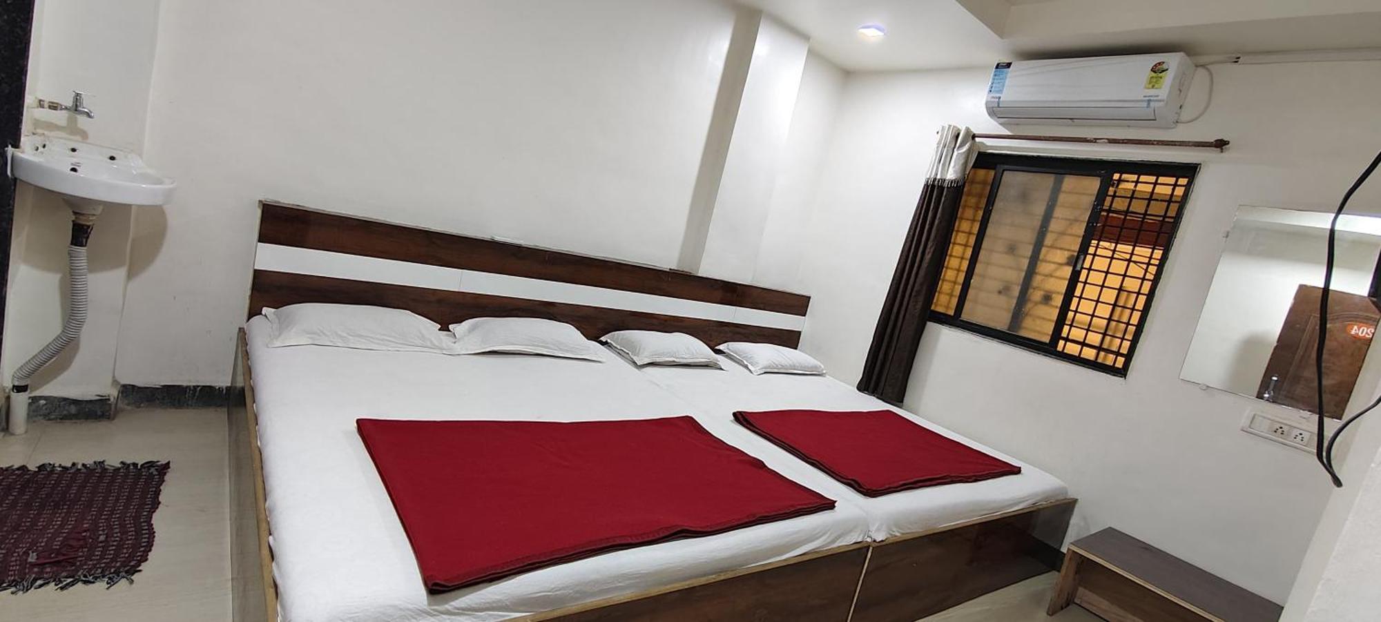 Sai Ganesh Guest House Shirdi Rum bild